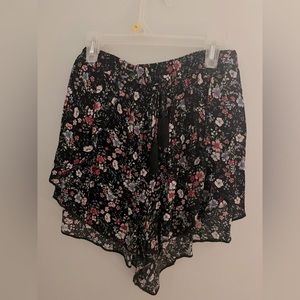 American eagle flower shorts